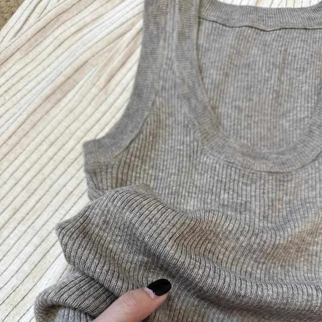 Scoop Plain Top Tank Knit Neck