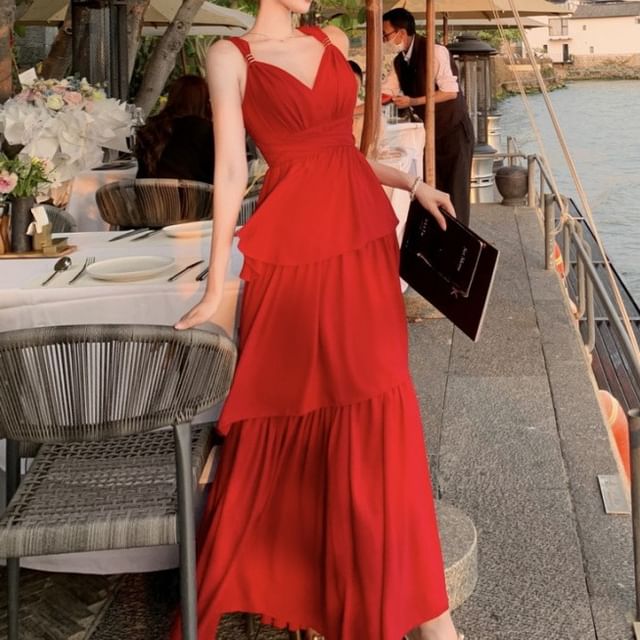 V-Neck Sleeveless Tiered Plain A-Line Maxi Dress