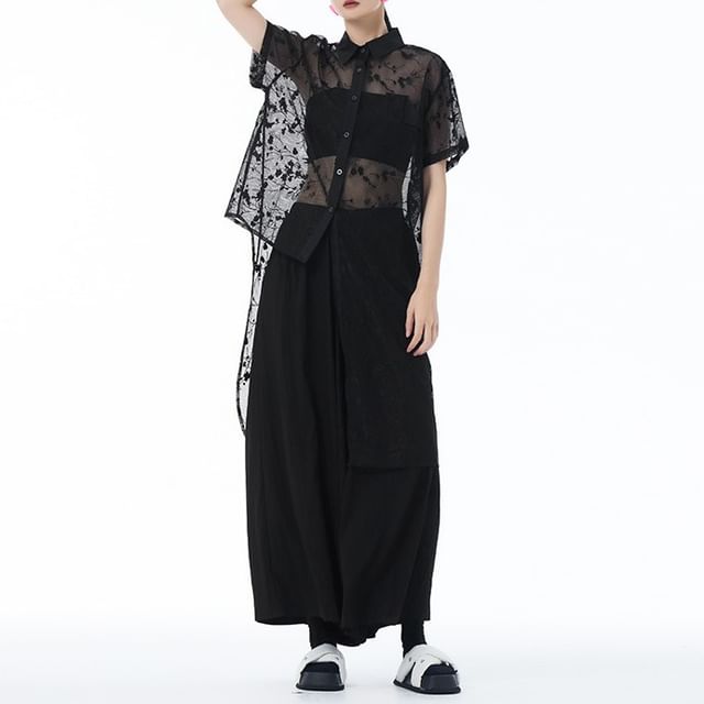 Short Sleeve Lace Asymmetrical Shirt