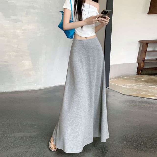 Mid-Rise Maxi A-Line Skirt