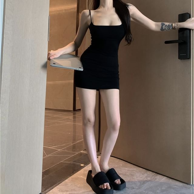 Spaghetti Strap Scoop Neck Plain Mini Bodycon Dress