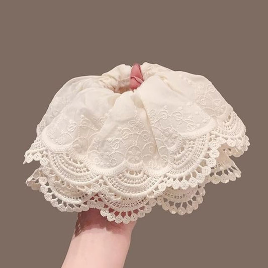 Trim Lace Ruffle Scrunchie