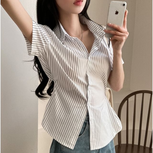 Striped Slim-Fit Short-Sleeved Shirt
