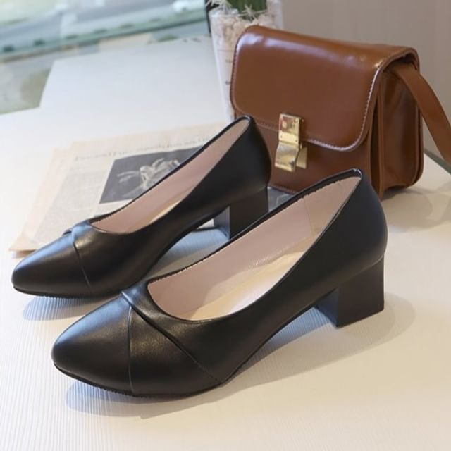 Heel Block Pointed Toe Pumps