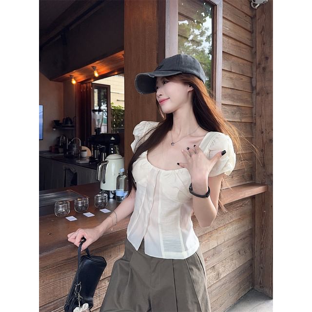 Puff Sleeve Square-Neck Plain Slim-Fit Blouse / Low Rise Baggy Cargo Pants