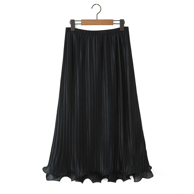Plain Cami Top / High-Waisted Maxi Skirt