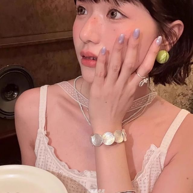 Bracelet Textured Alloy Disc