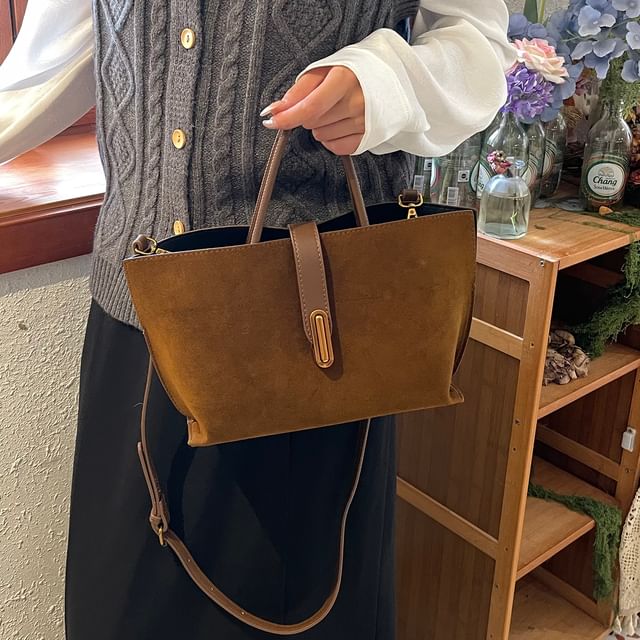 Handle Bag With Plain Faux Crossbody Top Suede Pouch