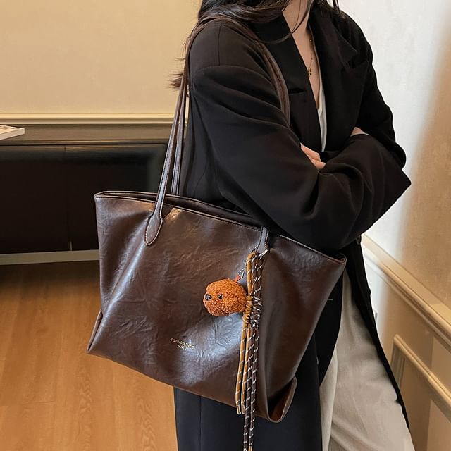 Charm With Leather Tote Plain Faux Bag