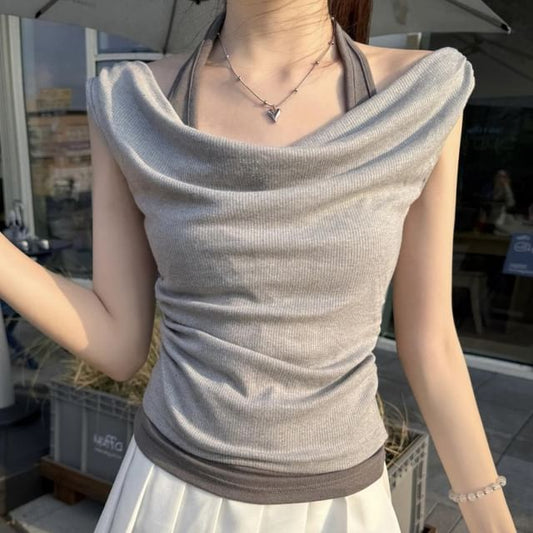 Color-Block Cowl-Neck Short-Sleeved Slim-Fit Tee