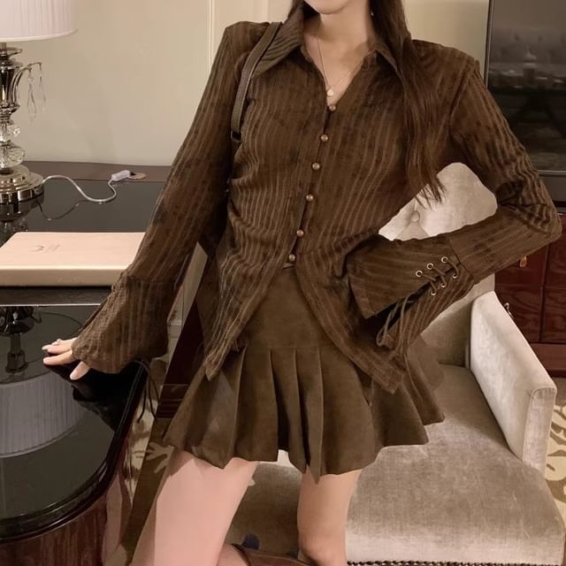 Flare-Sleeve Lace-Up Plain Shirt