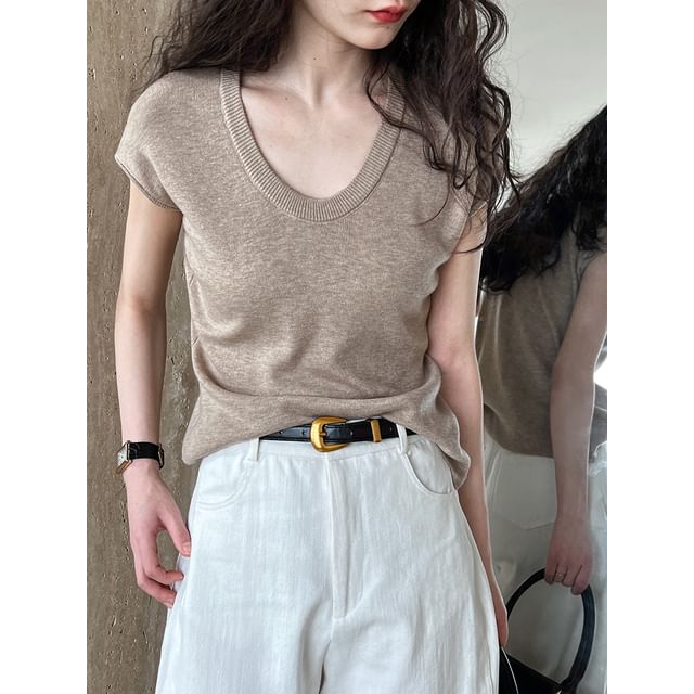 Scoop-Neck Short-Sleeved Knit Top