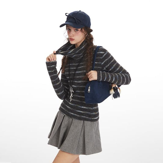 Turtleneck Striped Long-Sleeved Slim-Fit Sweater