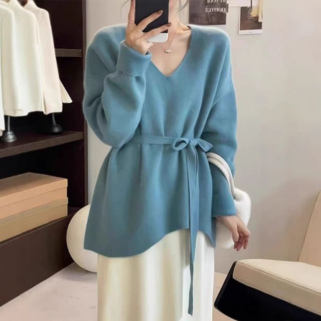 Asymmetric Slit V-Neck Extended Sleeve Knitwear Pullover