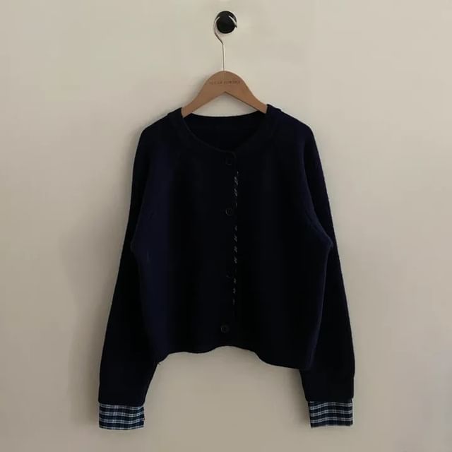 Plaid Trim Crewneck Button Cardigan