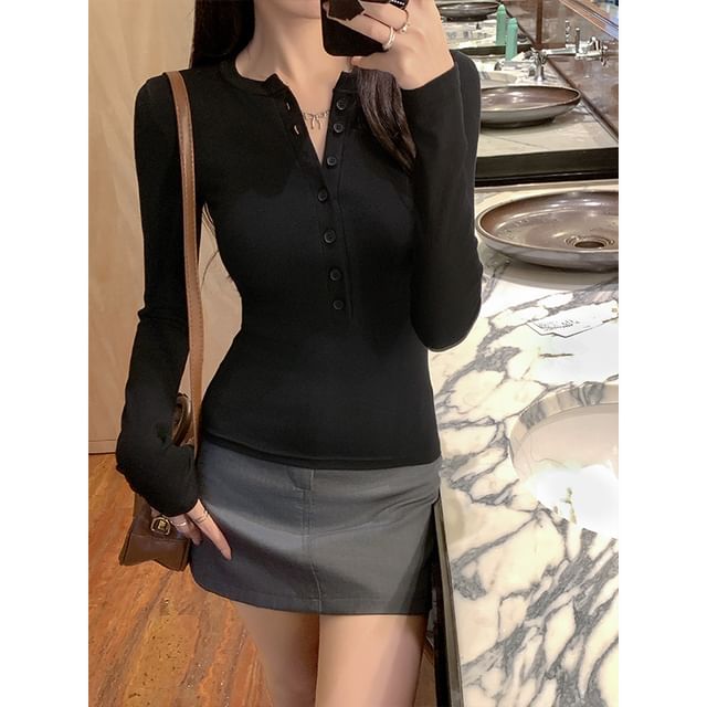 Long Sleeve Henley Neck Casual T-Shirt
