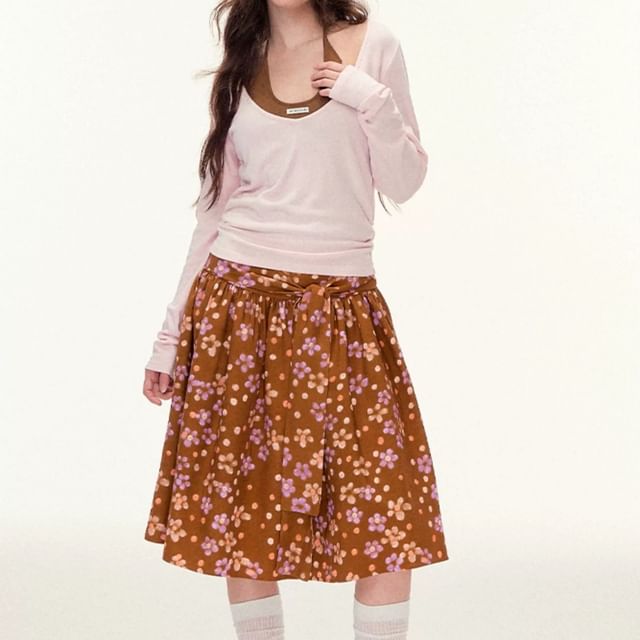 Halter Plain Top / Long Sleeve V-Neck Plain Ruched T-Shirt / High Waist Floral Print Midi A-Line Skirt / Set