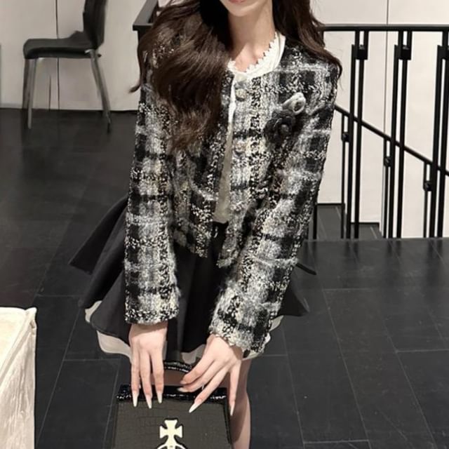 Plaid Tweed Jacket / Long-Sleeve Plain Blouse / Mini Skirt