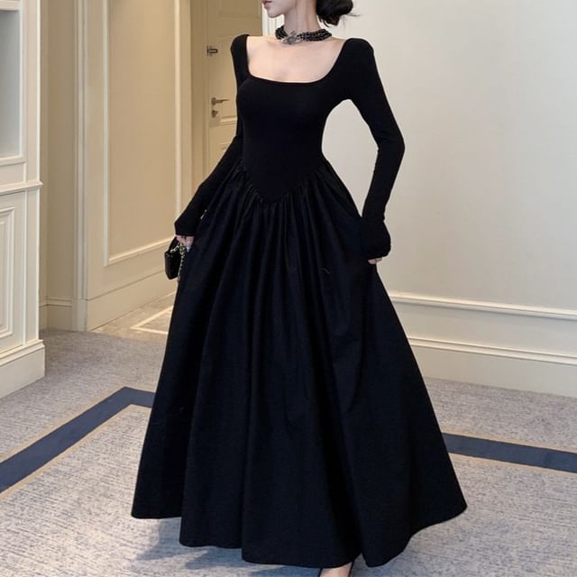 Long-Sleeve Scoop Neck Plain Maxi A-Line Dress