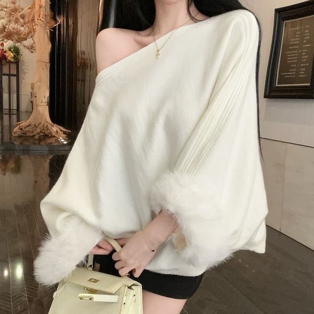 Batwing-Sleeve Sweater with Boat Neck, Fluffy Cuffs, and Plain Design