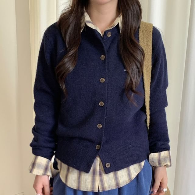 Crewneck Button-Up Plain Crop Cardigan