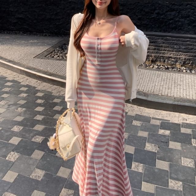 V-Neck Plain Pullover / Spaghetti Strap Striped Maxi A-Line Dress