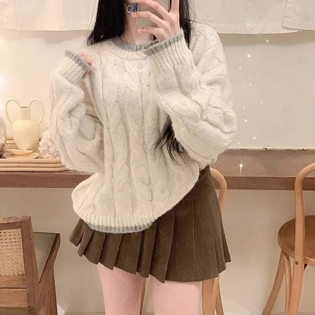 Crew Neck Contrast Trim Cable Knit Sweater