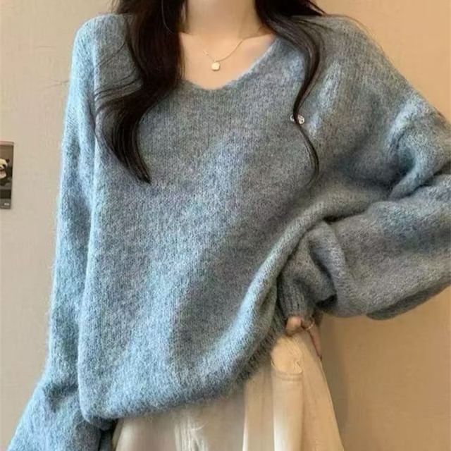 Relaxed V-Neck Drop Shoulder Knitwear