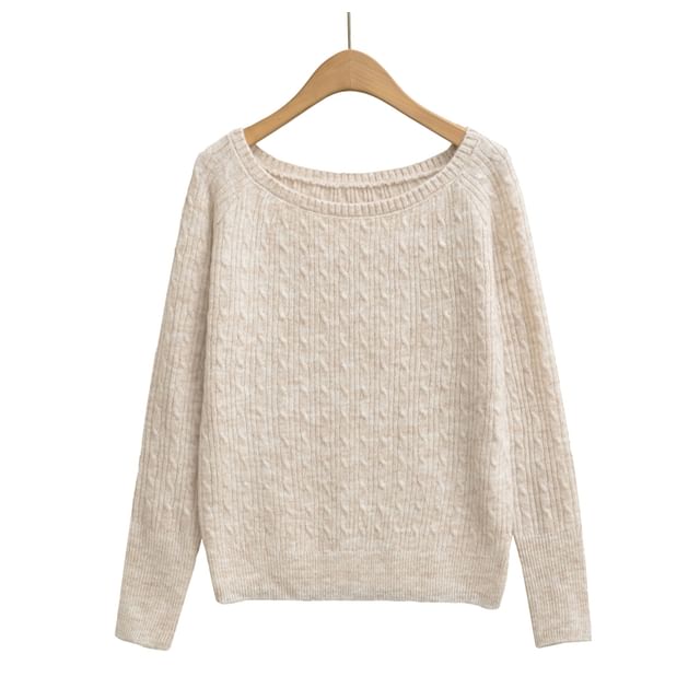 Crew Neck Cable Knit Pullover Sweater with Ribbed Cuffs