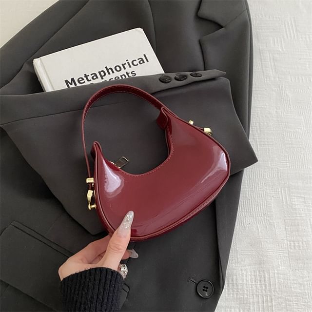 Plain Faux Leather Zip Shoulder Bag