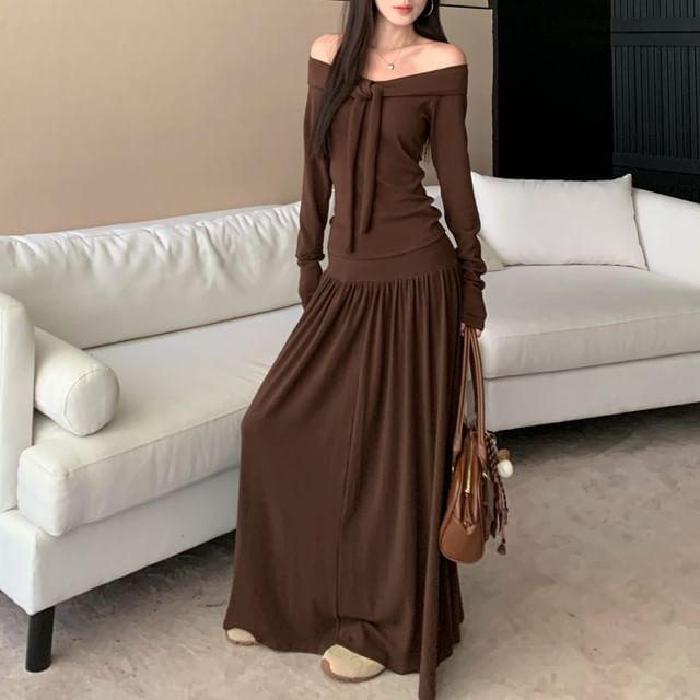 Off-Shoulder Tie Front T-Shirt & Ruched Maxi Skirt Set