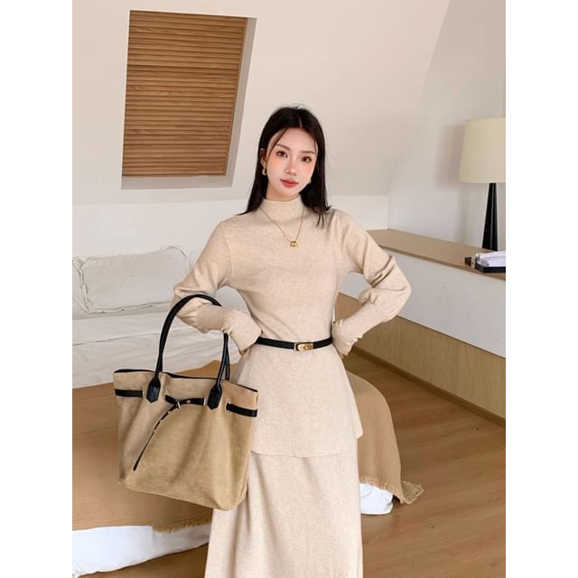 Elegant Crew Neck Knit Top & Flowing A-Line Skirt Ensemble