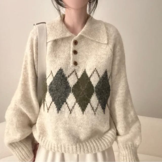 Oversized Argyle Sweater with Drop Shoulder & Collar