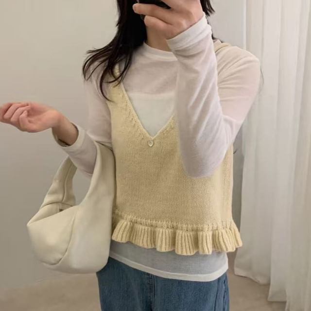 Ruffled Knit V-Neck Cami