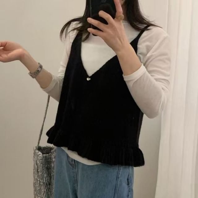 Ruffled Knit V-Neck Cami