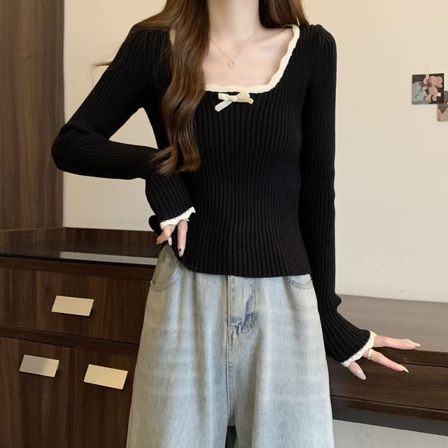 Scoop Neck Long Sleeve Lace Knit Top
