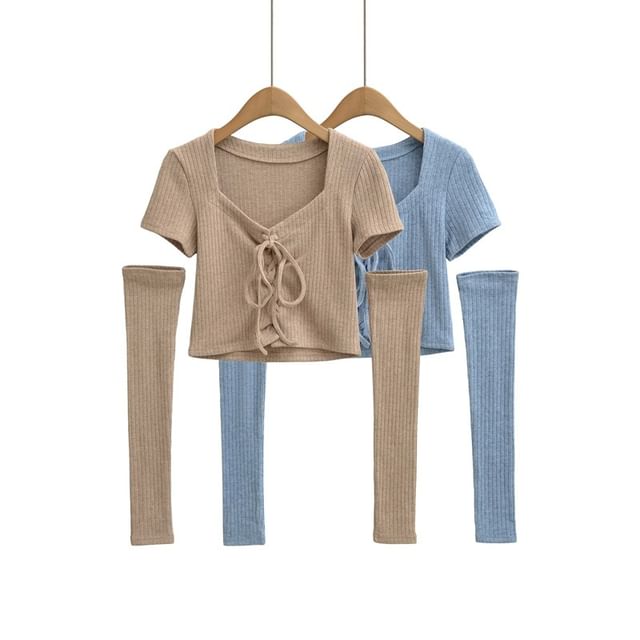 Set: V-Neck Crop Top & Arm Sleeves
