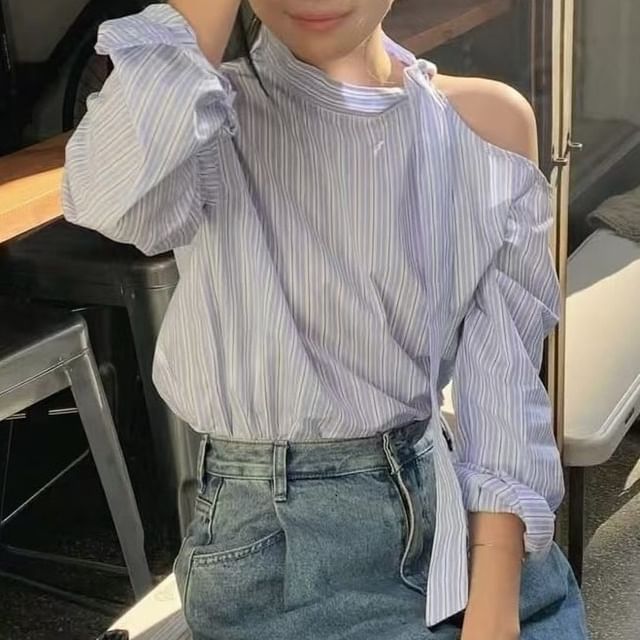 Shadow-Stripe Cold-Shoulder Puff Sleeve Blouse