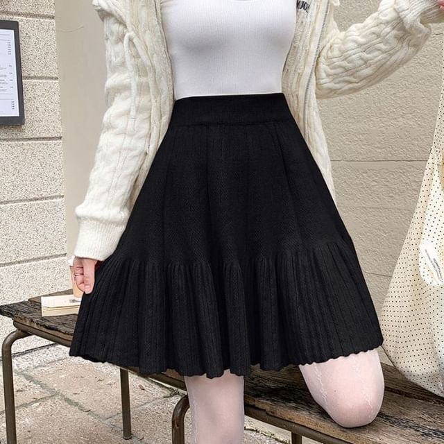 Knitted Mini Pleated Skirt - High Waist Plain