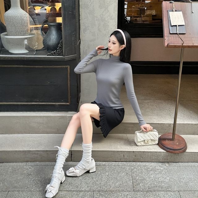 Long-Sleeve Mock Neck Plain T-Shirt / Spaghetti Strap Plain Mini A-Line Dress