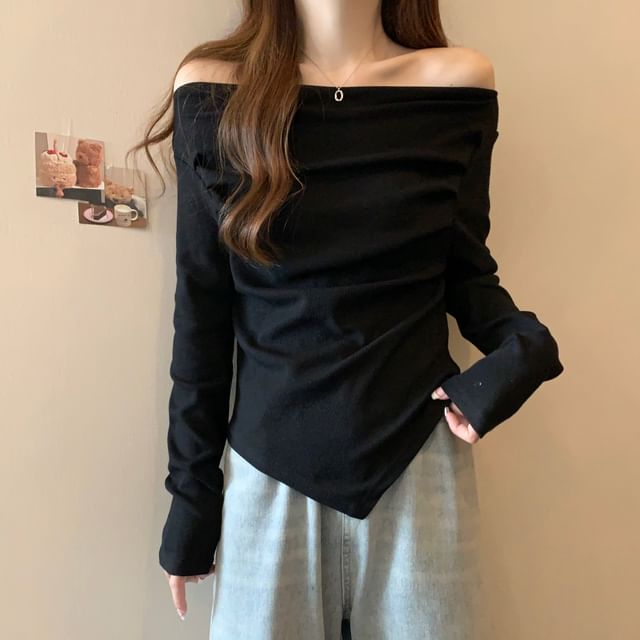 Asymmetrical Off-Shoulder Tee