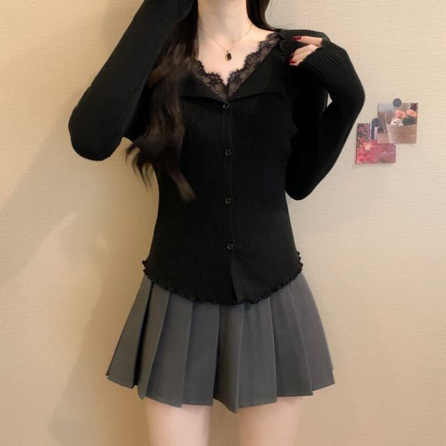 Ribbed Knit Long Sleeve V-Neck Lace Button Top
