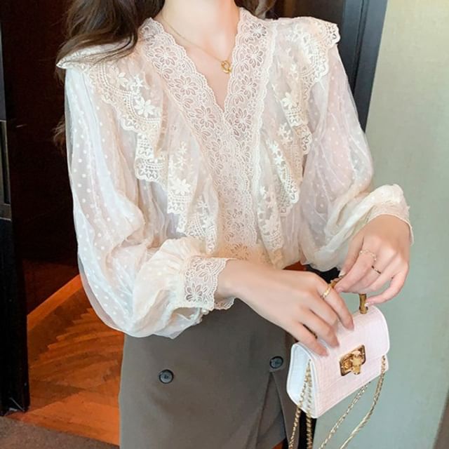 Puff-Sleeve V-Neck Lace Ruffled Blouse