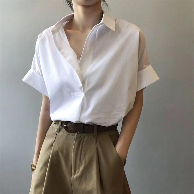 Open Placket Collared Short-Sleeve Shirt