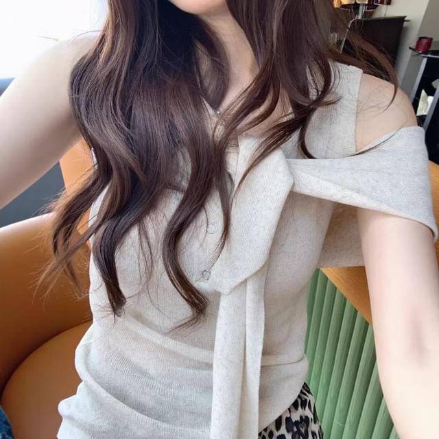 Set: Knit Shrug + Crop Tank Top