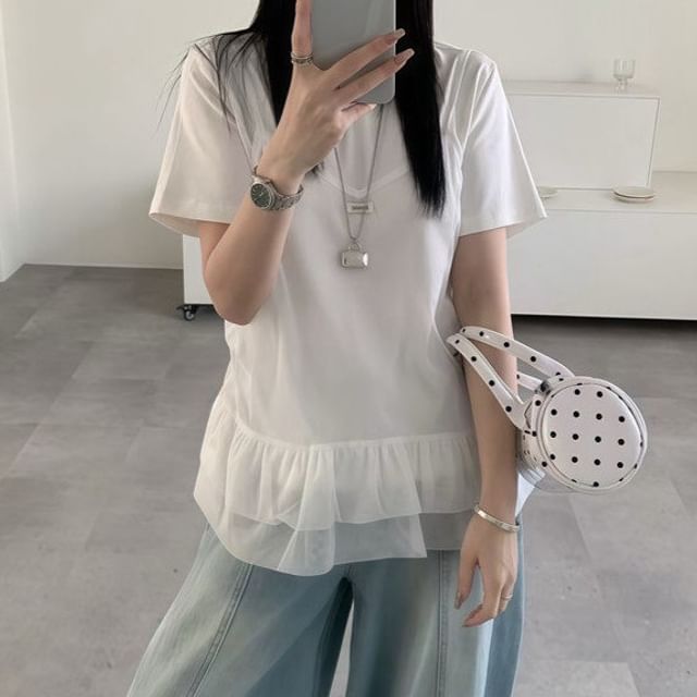 Duo Set: Crew Neck Short-Sleeve Tee + V-Neck Lace Camisole