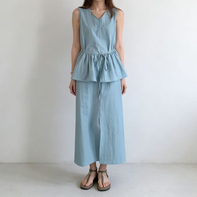 Sleeveless V-Neck Plain Peplum Slit Maxi A-Line Dress