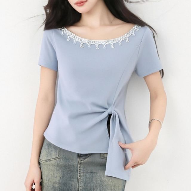 Short-Sleeve Boat Neck Lace Trim Fringed Slit T-Shirt