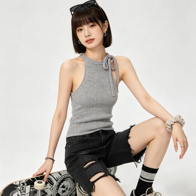 Plain Halter Neck Crop Knit Top