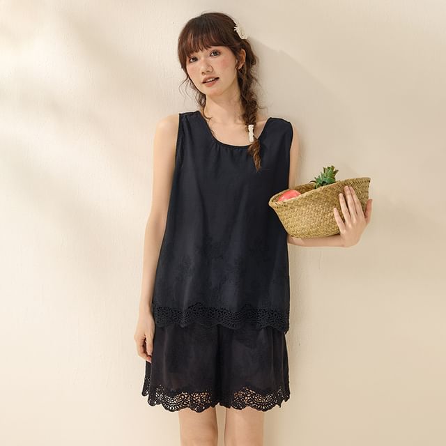 Lace Trim Tank Top with Mid Rise Shorts